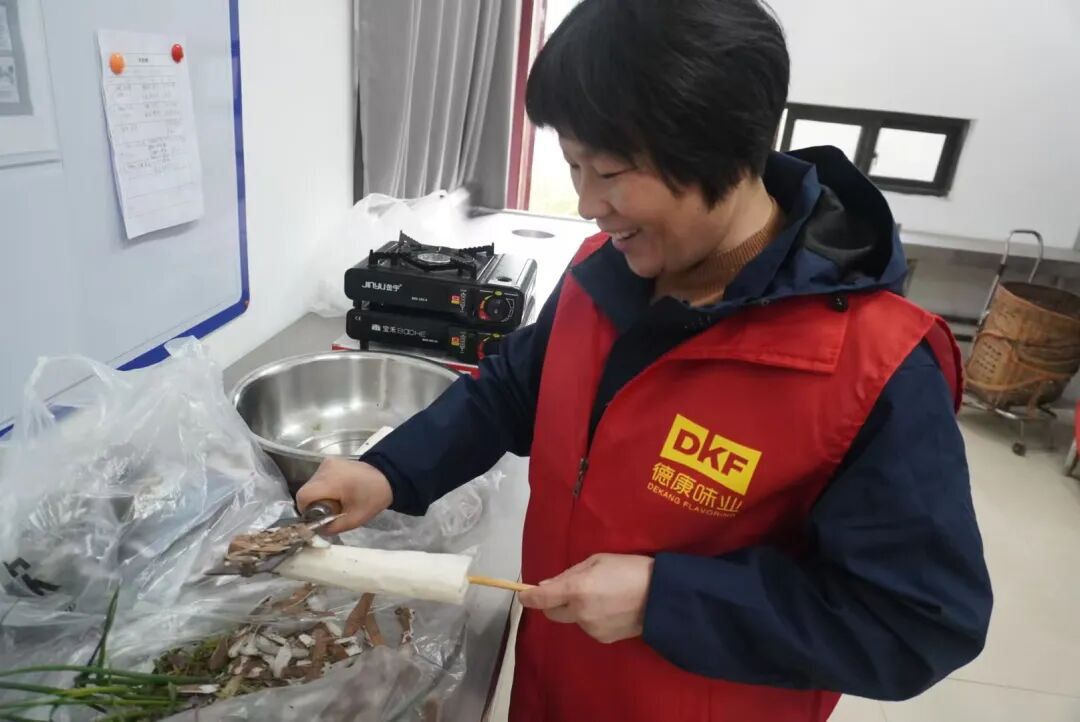 692959b38cba3.jpg 14.jpg